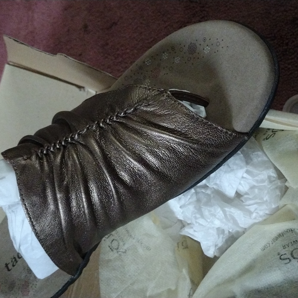 Sandal